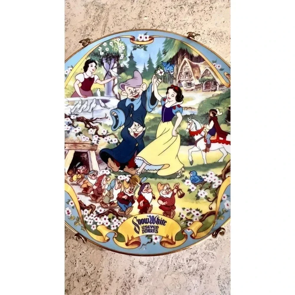 Bradford Exchange Multi-Color Vintage Snow White Disney Musical Memories‎ Plate